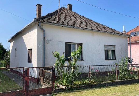 Eladó családi ház Lábodon a Rákóczi utcában