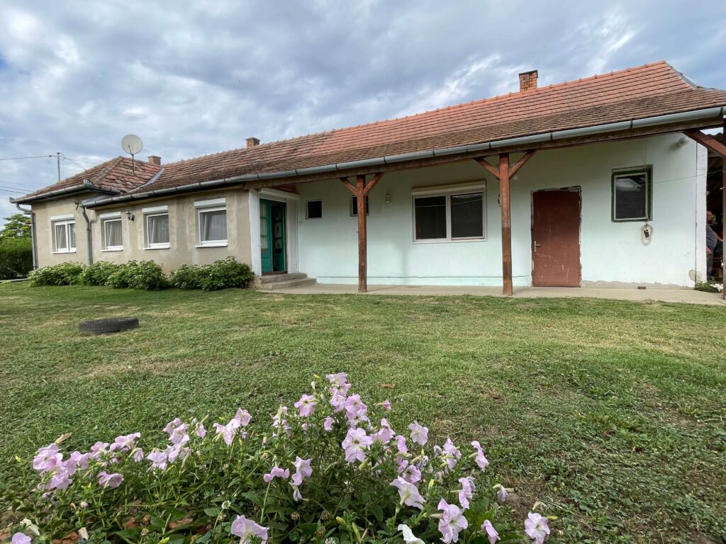 Eladó családi ház Kutason