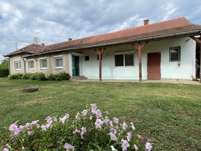 Eladó családi ház Kutason