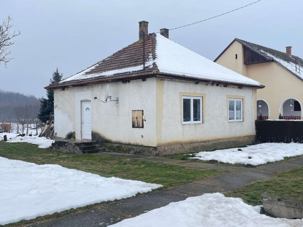 Eladó családi ház Bolháson