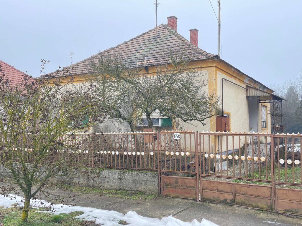 Eladó családi ház Taranyban