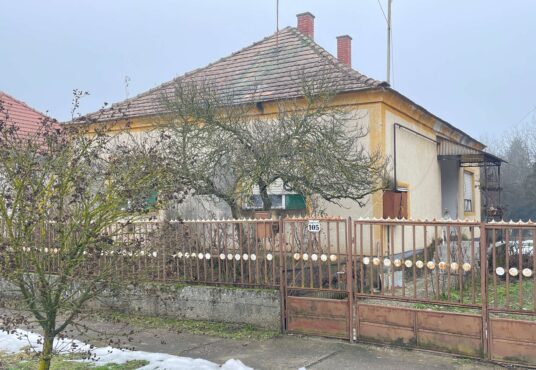 Eladó családi ház Taranyban