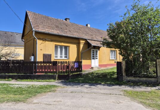 Eladó családi ház Ötvöskónyi Eötvös utcában