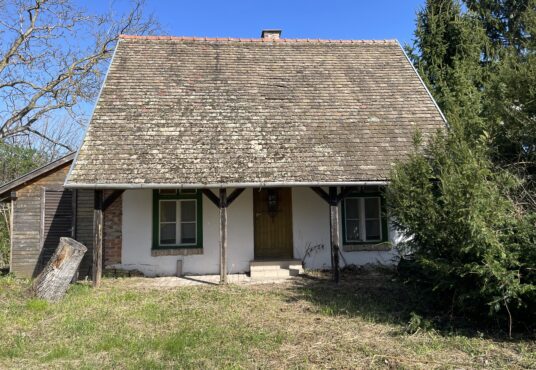 Eladó zártkert Ötvöskónyi Alsószőlőhegyen