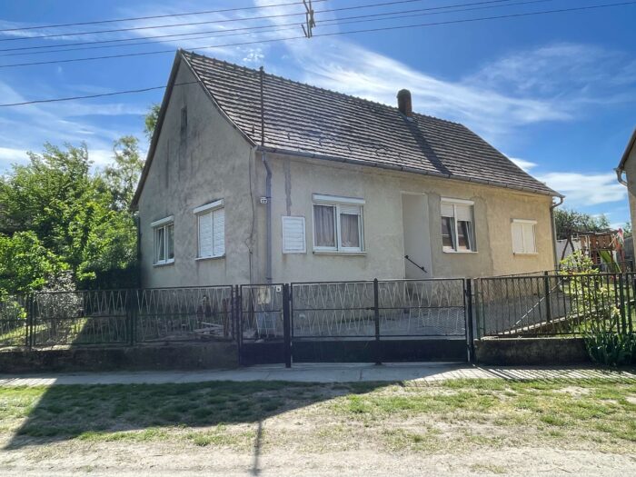 Eladó családi ház Ötvöskónyiban