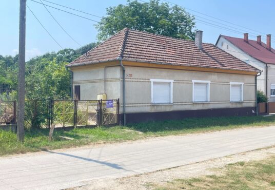 Eladó családi ház Taranyban a Csokonai utcában