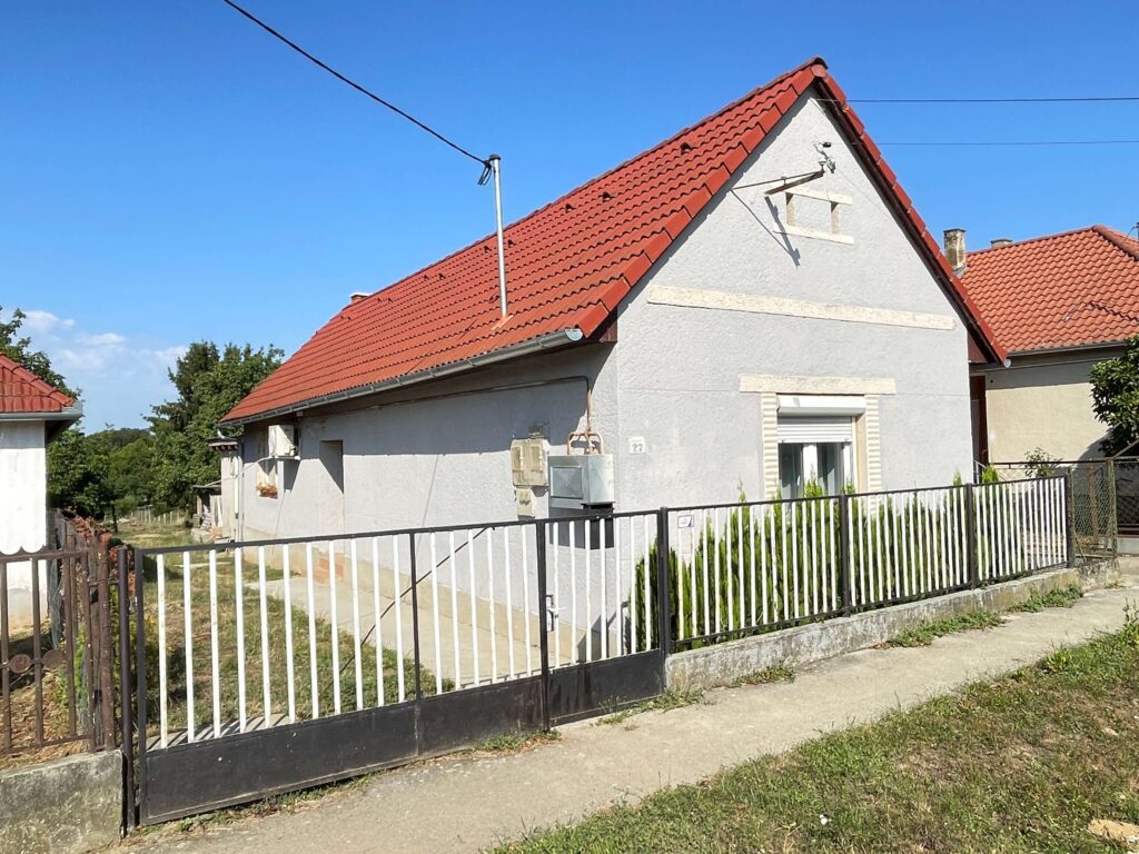 Eladó családi ház Segesden a Széchenyi utcában