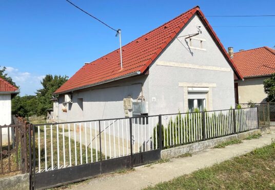 Eladó családi ház Segesden a Széchenyi utcában
