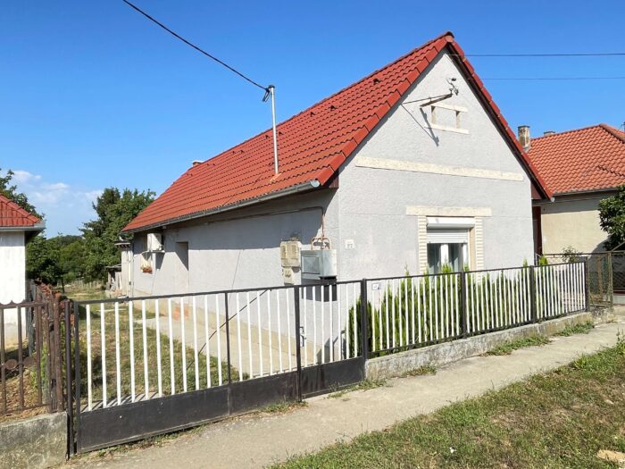 Eladó családi ház Segesden a Széchenyi utcában