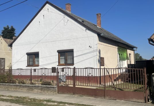 Eladó családi ház Somogyszobon a Luther utcában